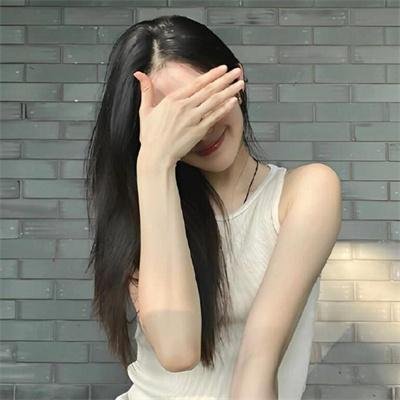 黑伞人